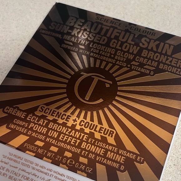 Charlotte Tilbury Bronzer - Picture 5 of 9